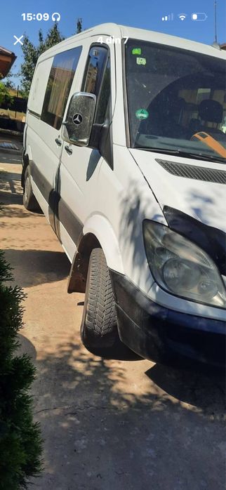 Vand Mercedes -sprinter, an 2007 , nr locuri 5+1 motor 2,2
