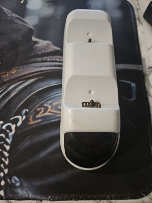 Заряднa станция и стойка за хоризонтално стоене PS5