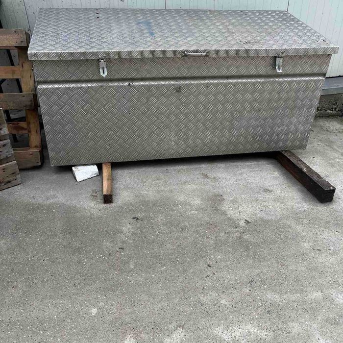 Алуминиев контейнер за инструменти