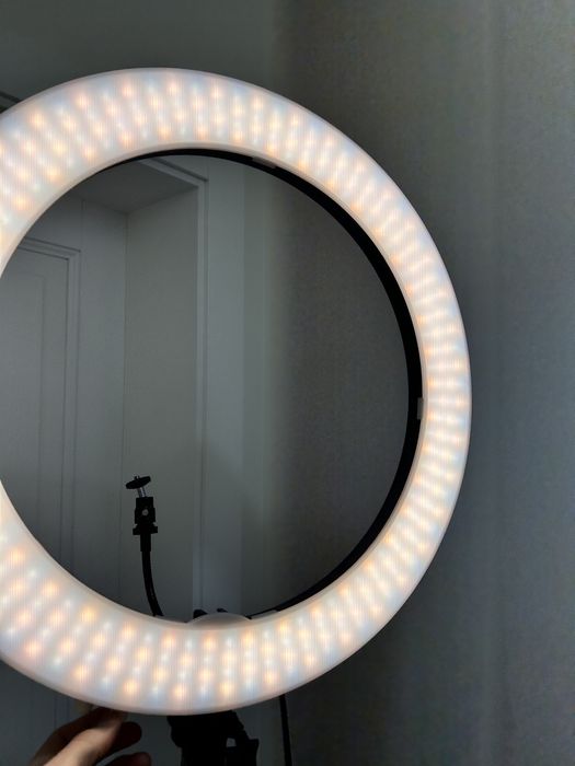 Lampa circulara LED cu trepied 49cm