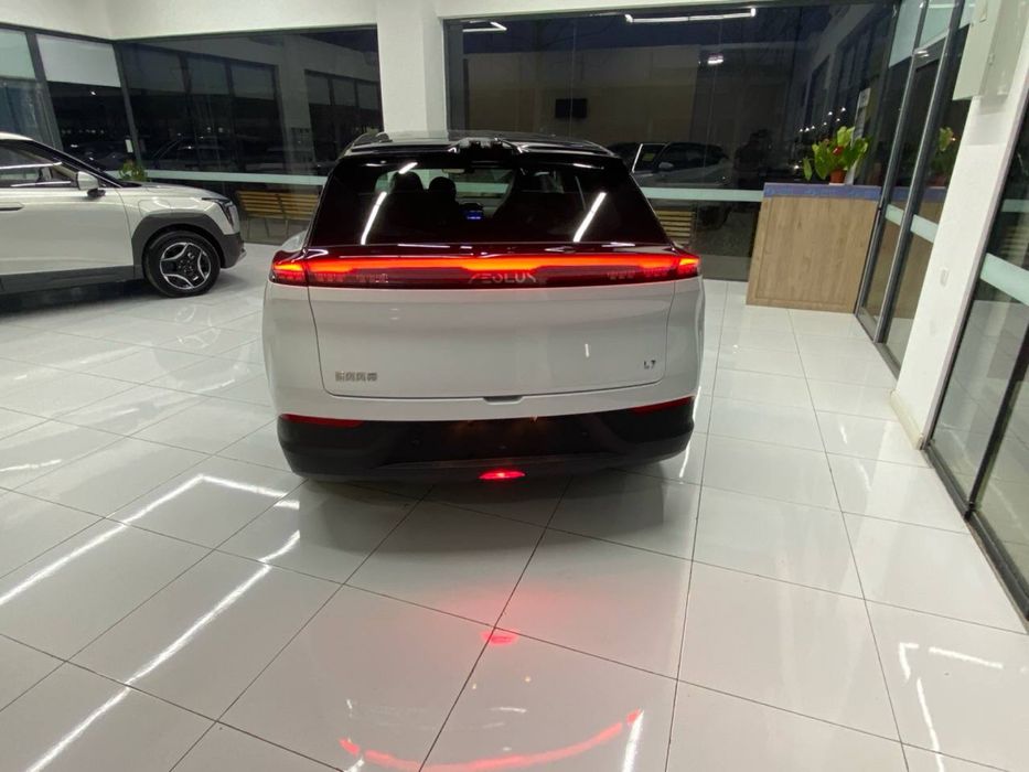 Aelus L7 elektromobil