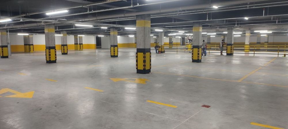 Лежащий полицейский