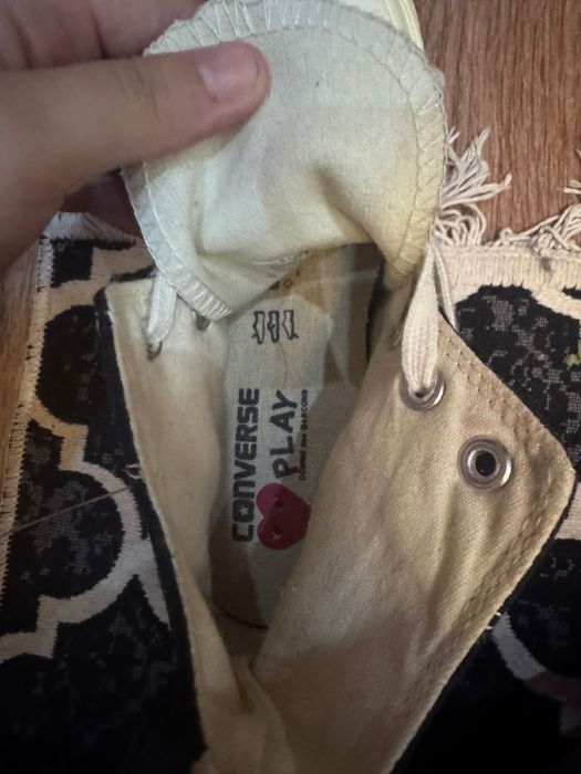 Конверсы коллаба с play