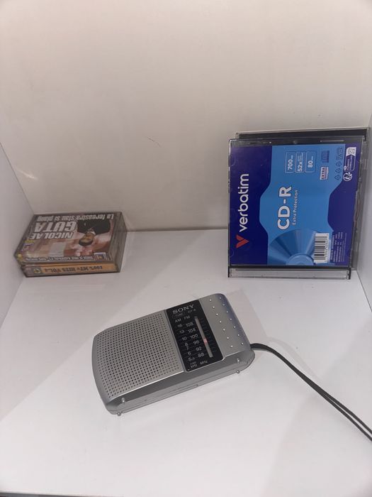 Radio Sony ICF-8