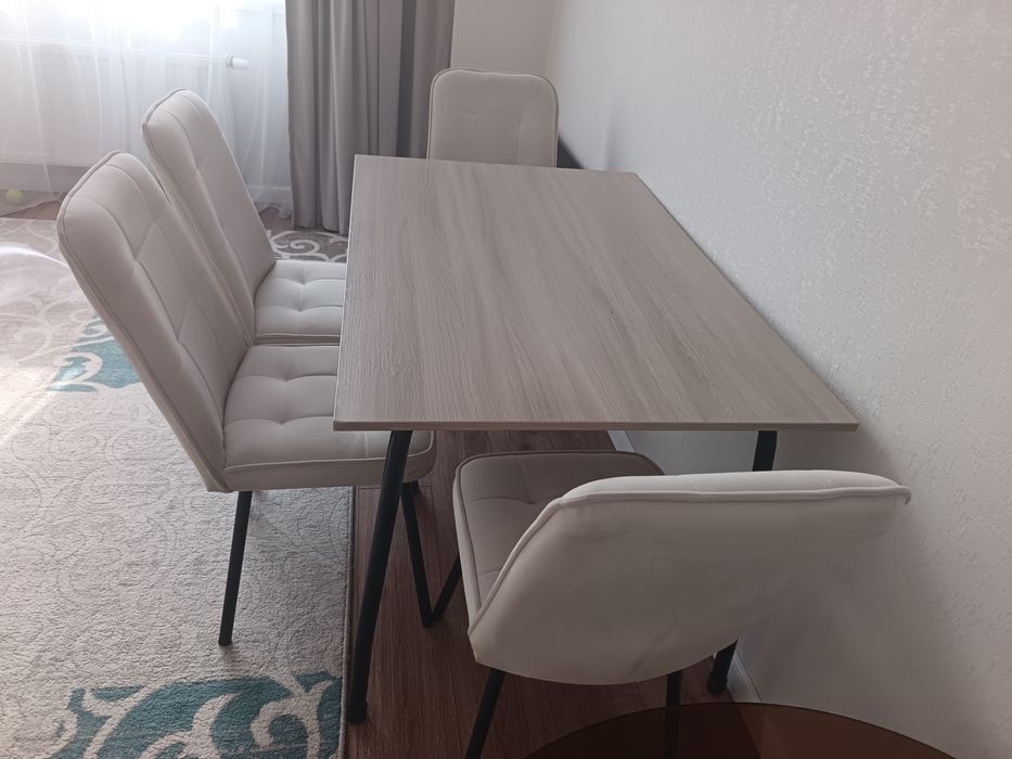 Үстел сатылады орындықтарымен де болады