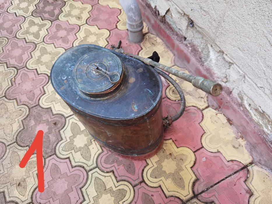 Продавам Медна Пръскачка 10 л – 8 кг, 2 бр. на Разположение