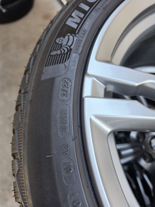4 Броя 265/40/19 Michelin 2x7mm 2x6,5mm 22dot
