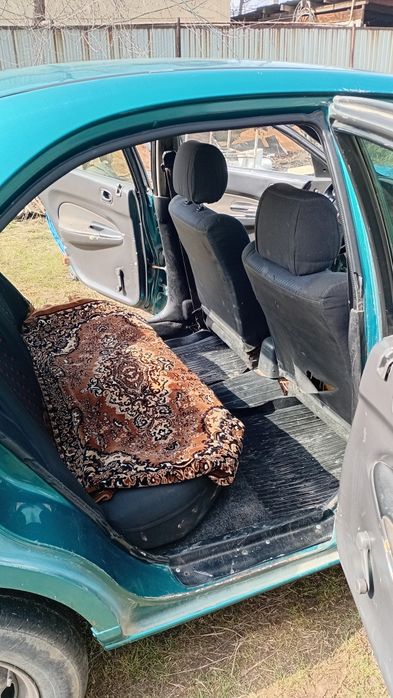 Продам Mazda 323. Седан