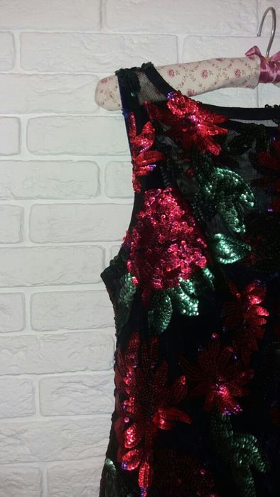 Продам платье с топом