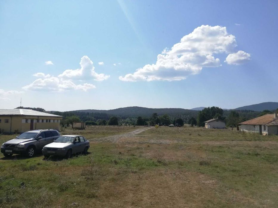 Продава се Парцел в Казанлък - 40000 кв.м за 26 €/кв.м - Снимка #1