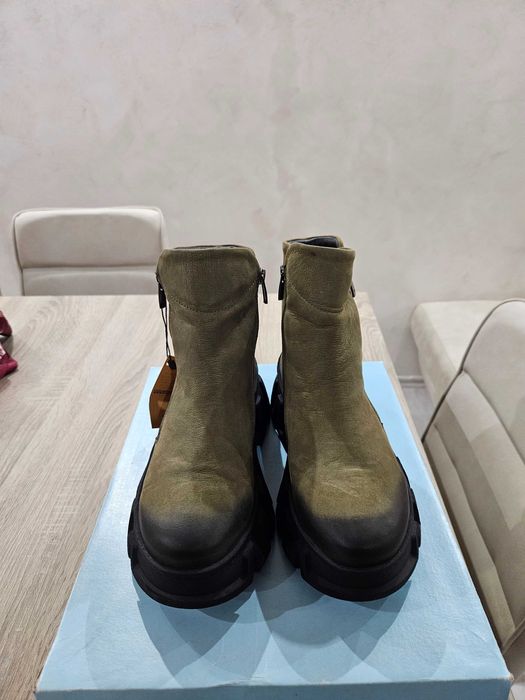 Дамски обувки номер 37