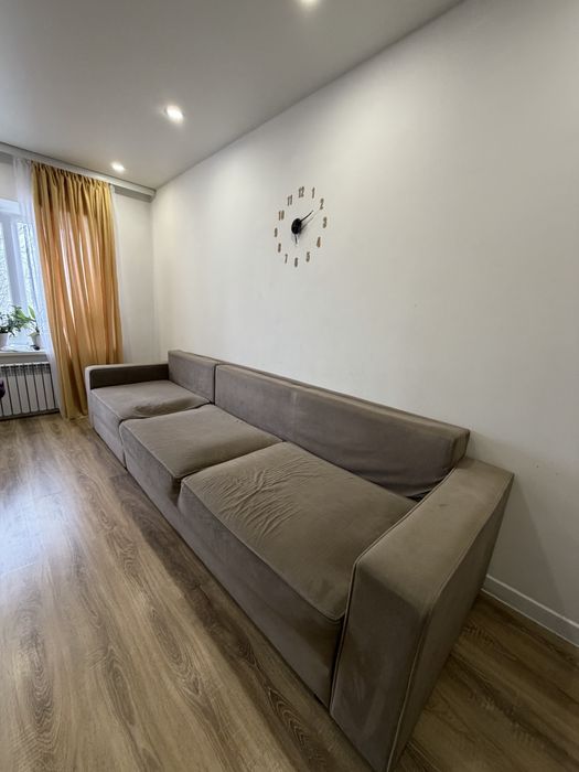 Продам диван с внутренними ящиками