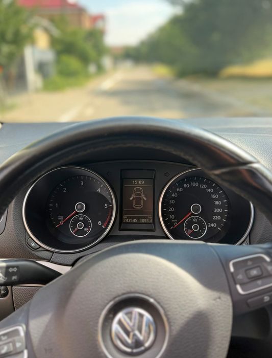 Volkswagen Golf 6 2.0 TDI 140 CP