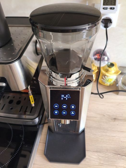 Кафемелачка Amzchef