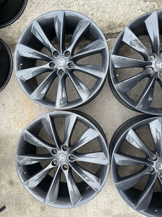 21цола 5x120 Tesla S,Тесла S 4бр Оригинални