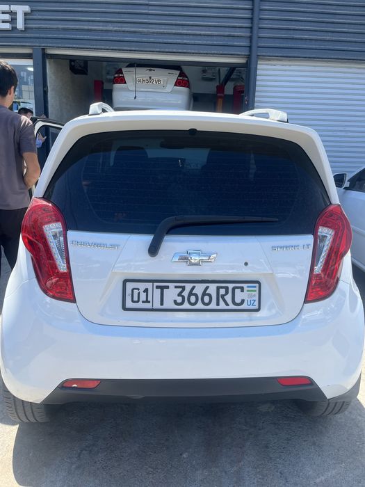 Spark fara sotiladi