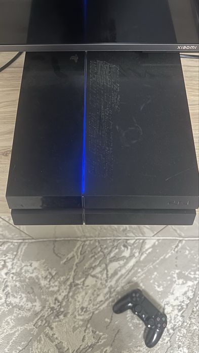 Продам ps 4 с прошивкой goldhen!!