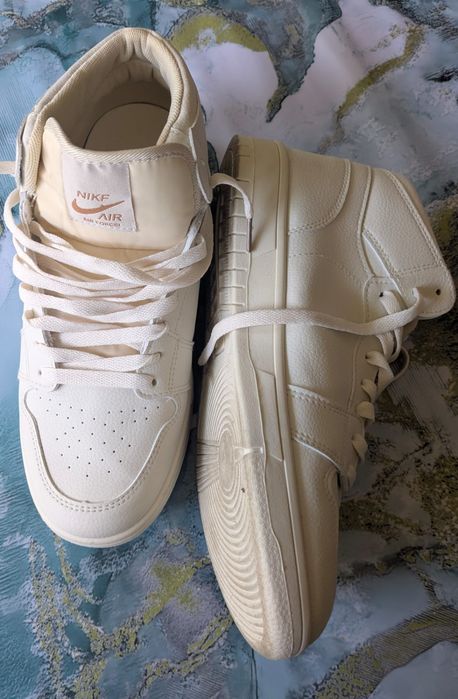 Продам обувь недорого