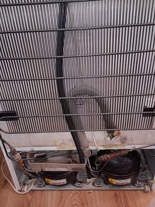 Хладилник Електролукс на части