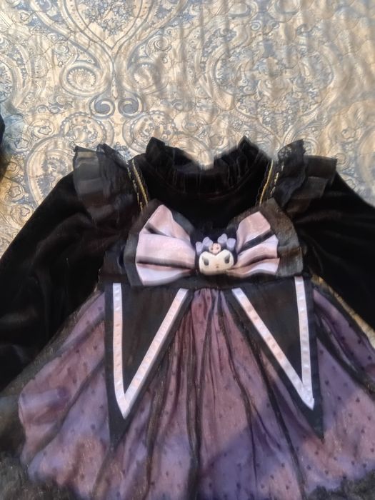 Продам куроми платье 3-4 л