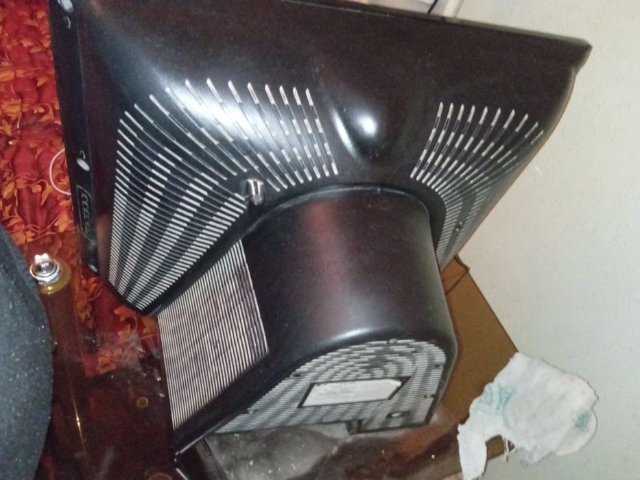 Televizor sotiladi 500 ming