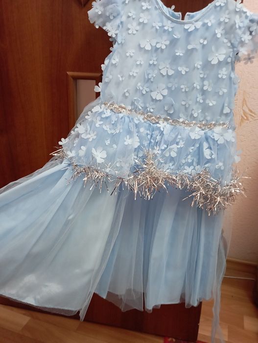 Платье.                               .