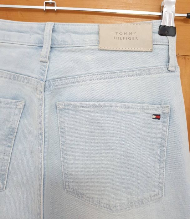 Нови.  Дамски оригинални дънки.  TOMMY HILFIGER