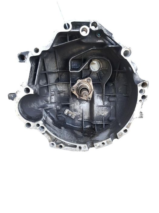 Cutie De Viteze Manuala 5 Trepte Volkswagen Passat 3B3 2000 - 2005
