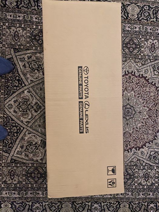 Фары оригинал на рав 4