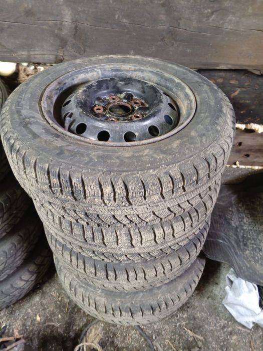Продам зимние шины