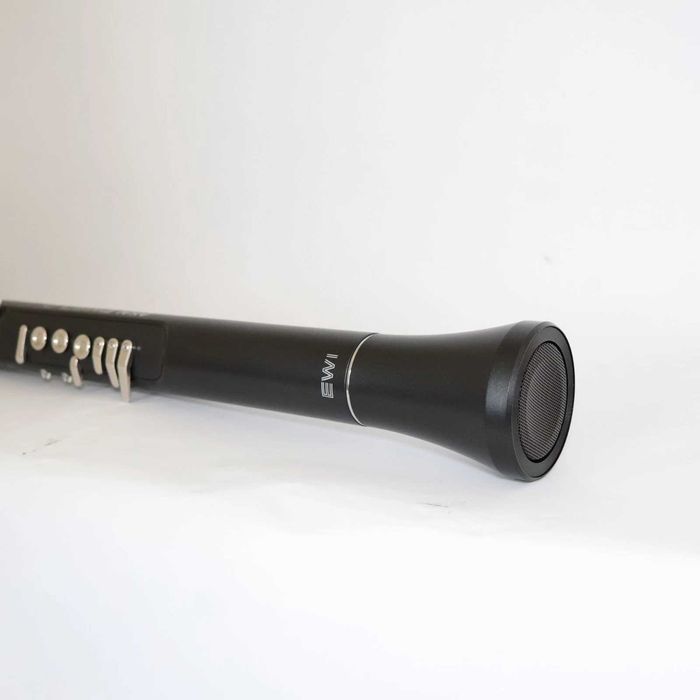 Akai EWI Solo - Saxofon electric ( cu mufa de casti )