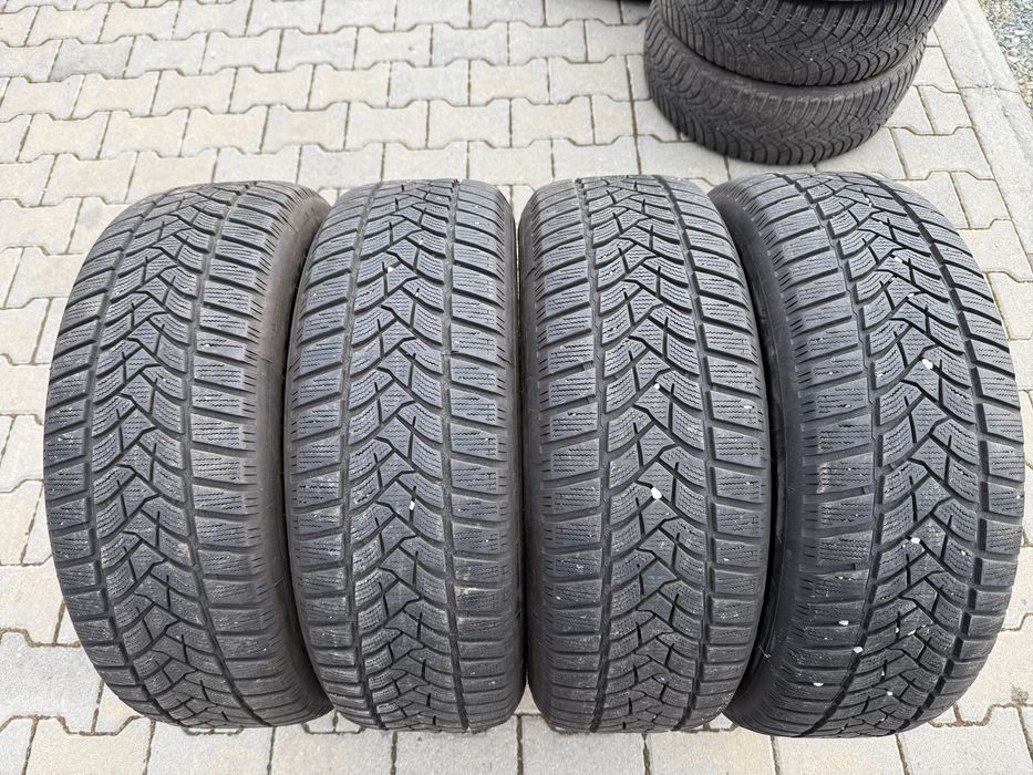 4бр. Отлични Зимни Гуми 215/65R/16 -DUNLOP- DOT:3019- 6,5мм.