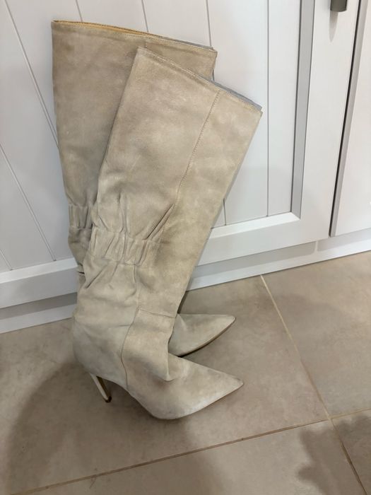 Дамски ботуши номер 38