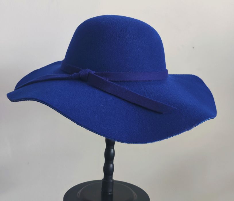 Palarie damă albastră