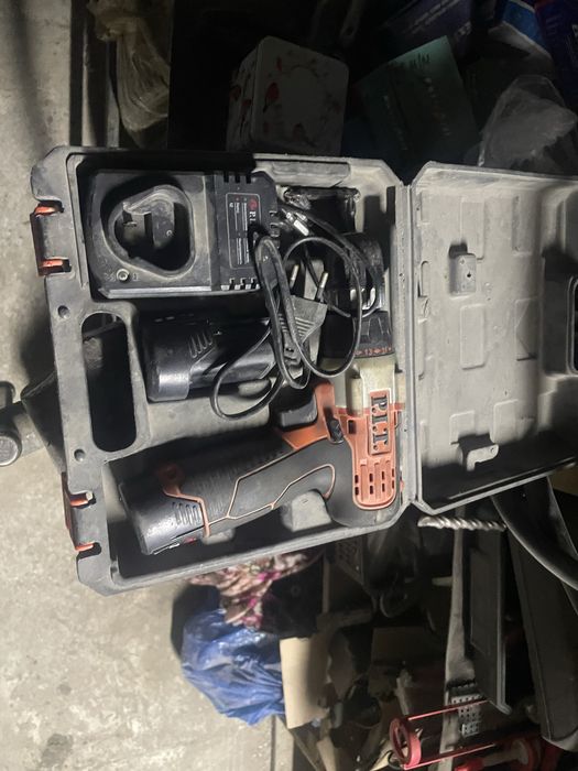 Продам шуруповерт