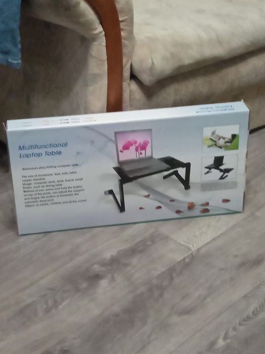 Столик для ноутбука
