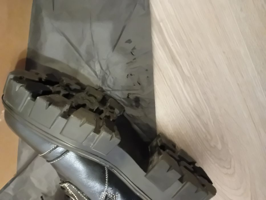 Ghete din piele naturala,marimea36