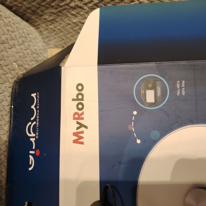 Aspirator robot cu aplicatie telefon.4 ani garantie