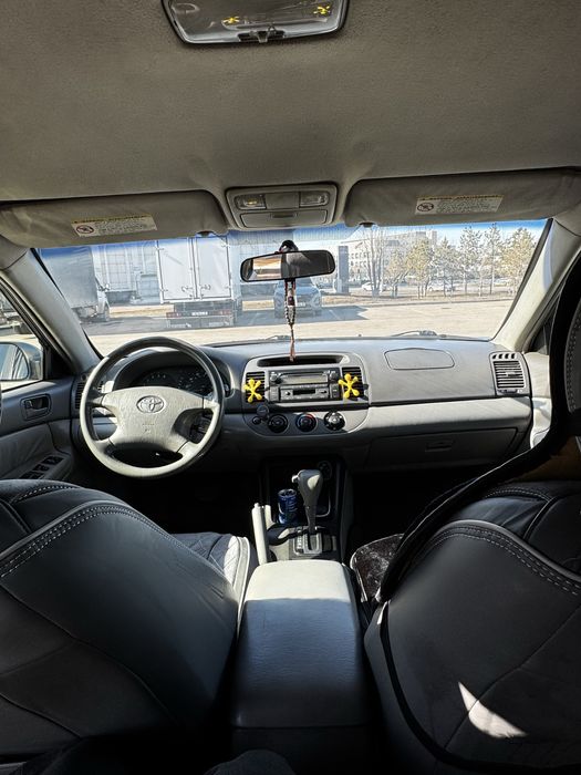 Продаю тойота камри 30