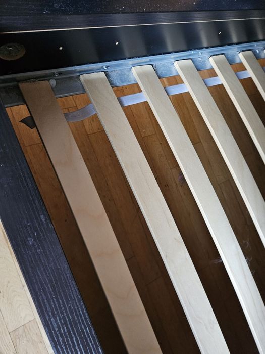 IKEA MALM легло с дървена основа LERÖY и етаржерка KALLAX