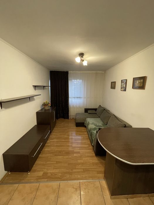 Inchiriez apartament