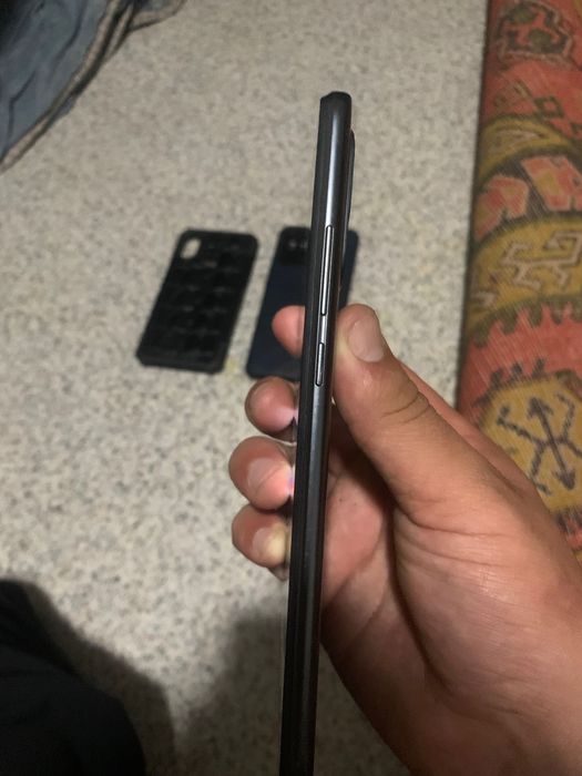 iPhone XR и samsung Redmi 10C