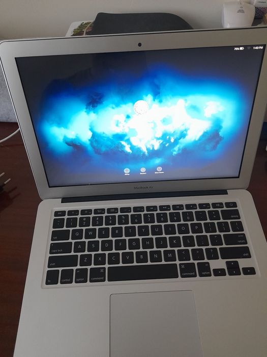 Mackbook air M13