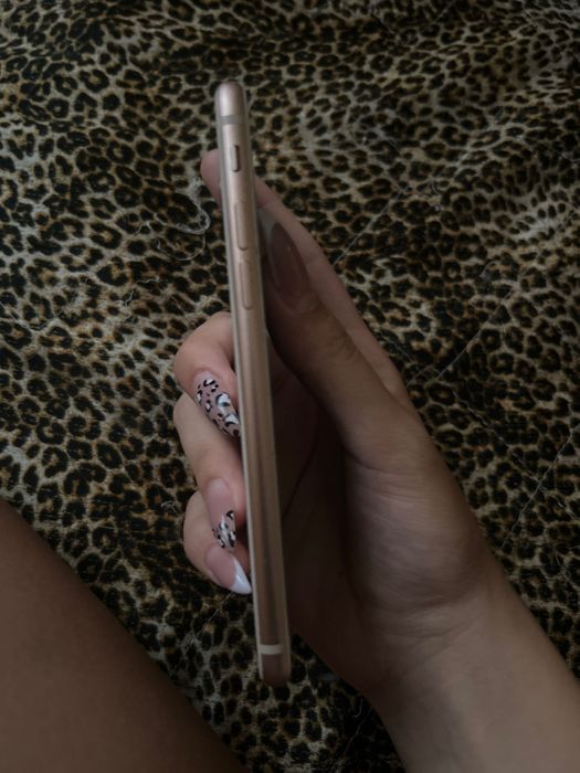 iPhone 8 без гаранция