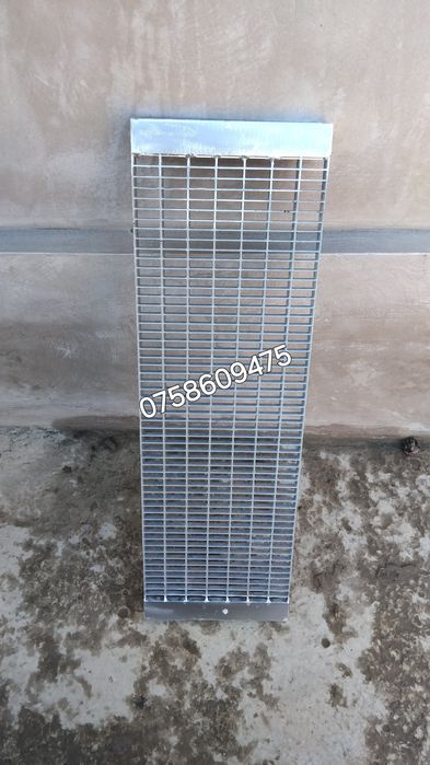 Trepte zincate 70x23