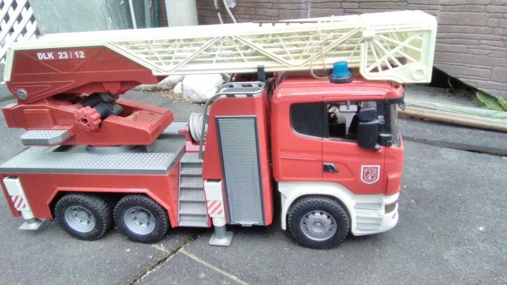 camion Scania de pompieri