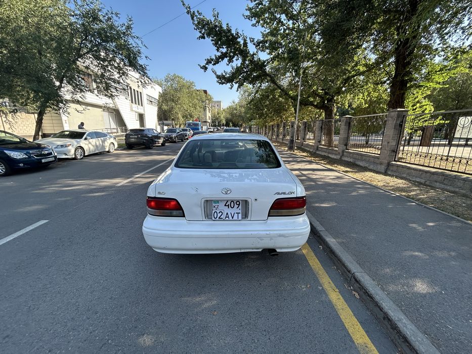 Toyota Avalon продам.