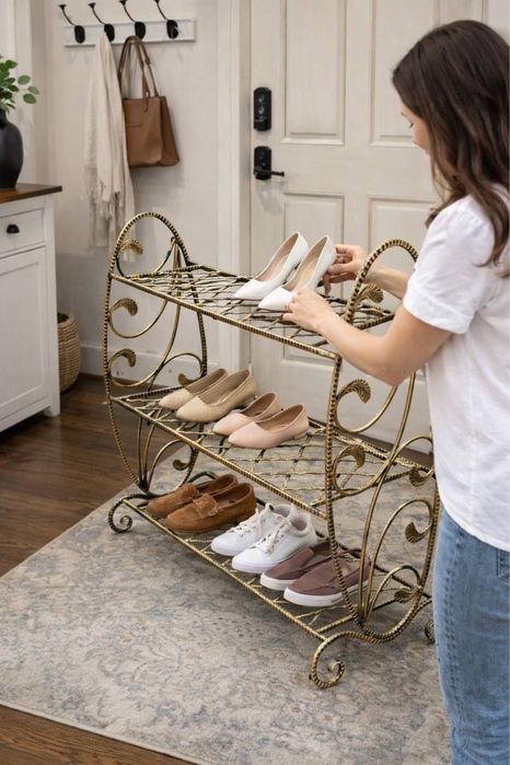 Железная кованная полка для обуви