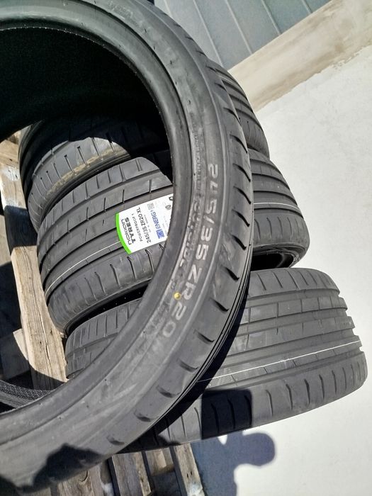 245/35/20 Нокиан ДОТ 2024 г - Чисто Нови