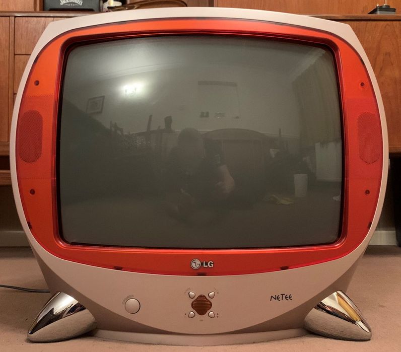 Продам телевизор LG Netee